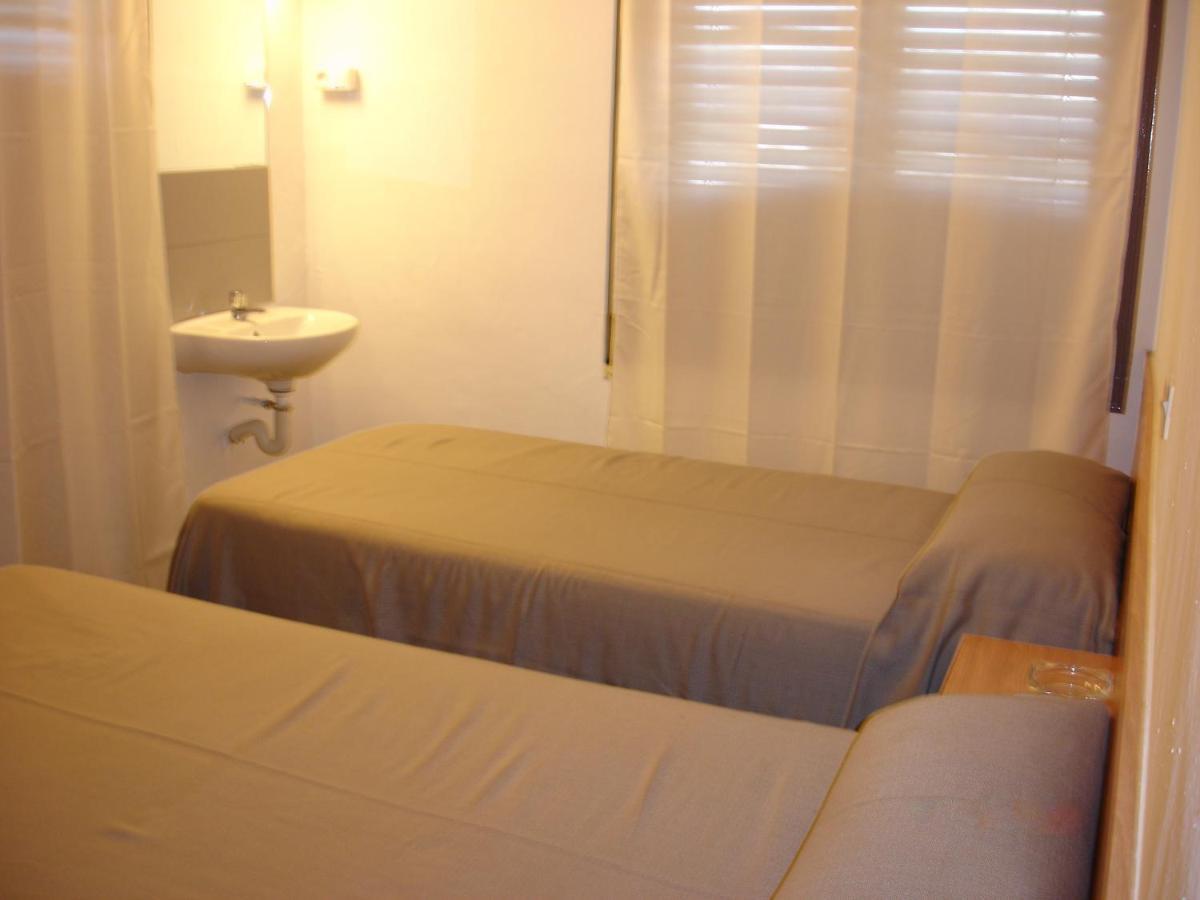 Hostal Can Blanco Sarriá de Ter Zewnętrze zdjęcie